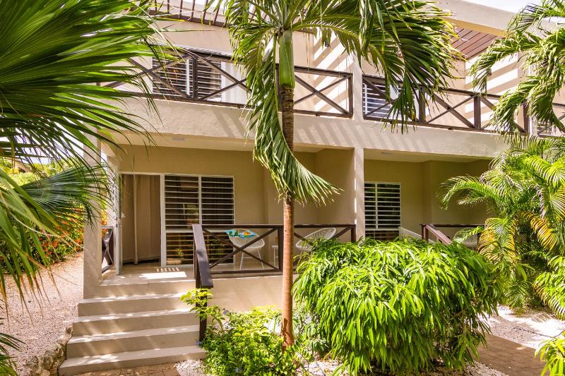 Bliss Sunset Apartment - image 41