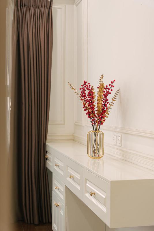 Vinhomes D'Capitale 2-bed | Bath tub | Lake View - image 15