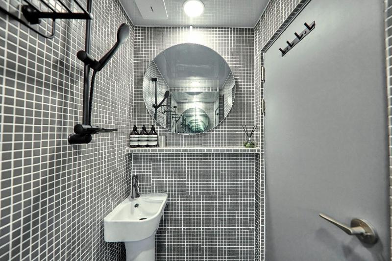 L9 Tailored Service Home near Hongik Univ Station - image 15