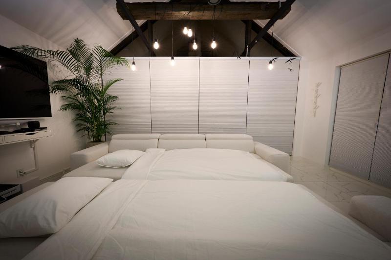 B9 Tailored Service Home near Hongik Univ Station - image 9