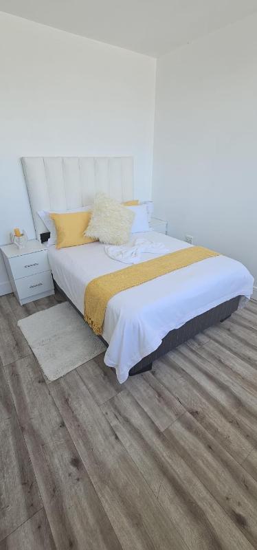 247 Luxury Stays - image 11