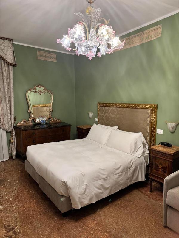Triple Room image 1