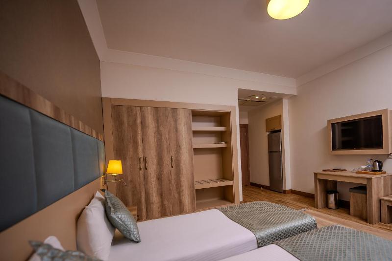 Standard Double or Twin Room image 3