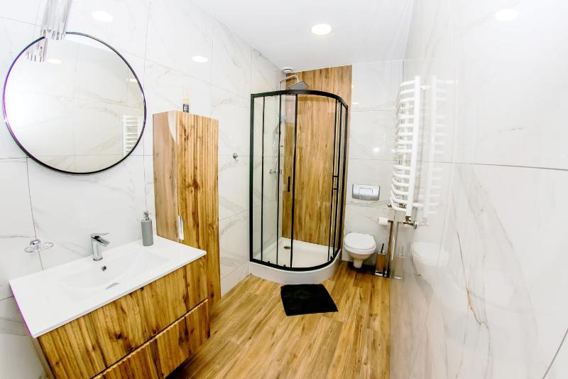  American Apartment image 1