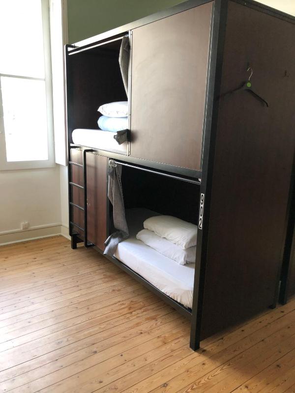 Bed in 4-Bed Mixed Dormitory Room image 1