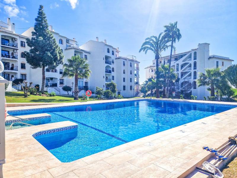 Modern 2 bed apartment Riviera close to the beach - image 14