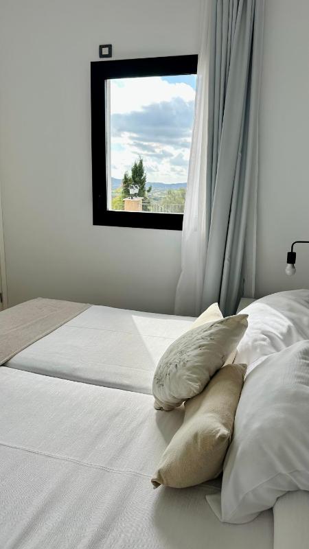 Double Room with Terrace image 2