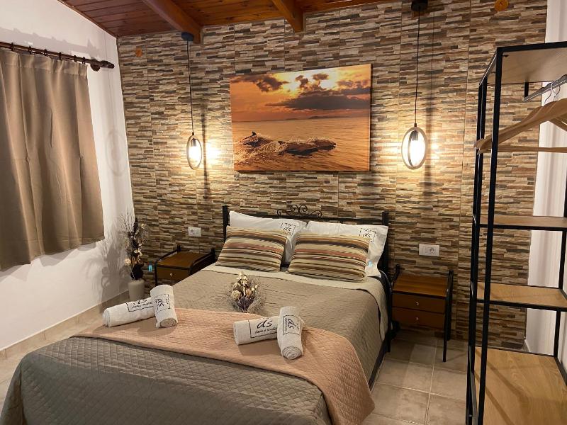 One-Bedroom Apartment image 1