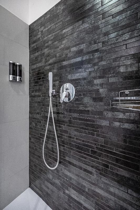 Standard Double Room image 2