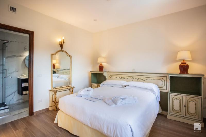 Senior Suite image 2