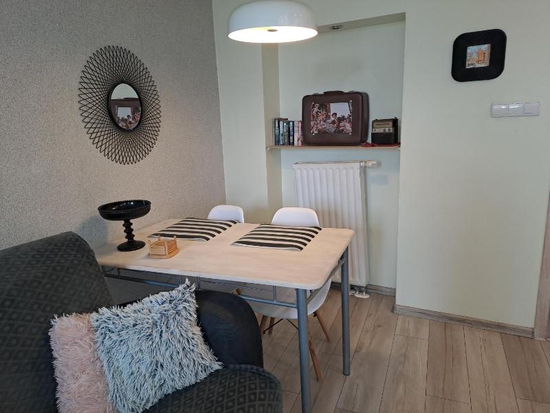 Studio Apartment image 3