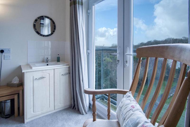 Little Glen - 3 Bedroom Holiday Home - Tenby - image 33