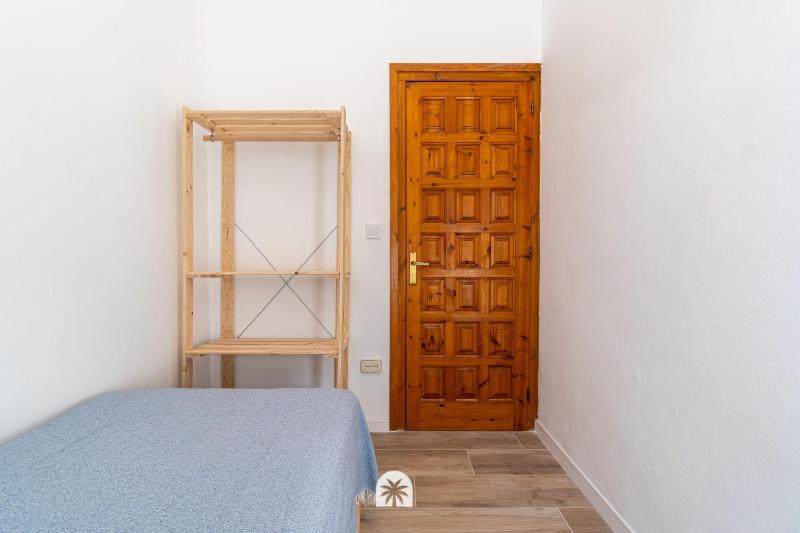 Mediterranean Way - Apartamento privado en villa compartida con piscina - image 12
