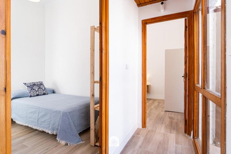 Mediterranean Way - Apartamento privado en villa compartida con piscina - image 36