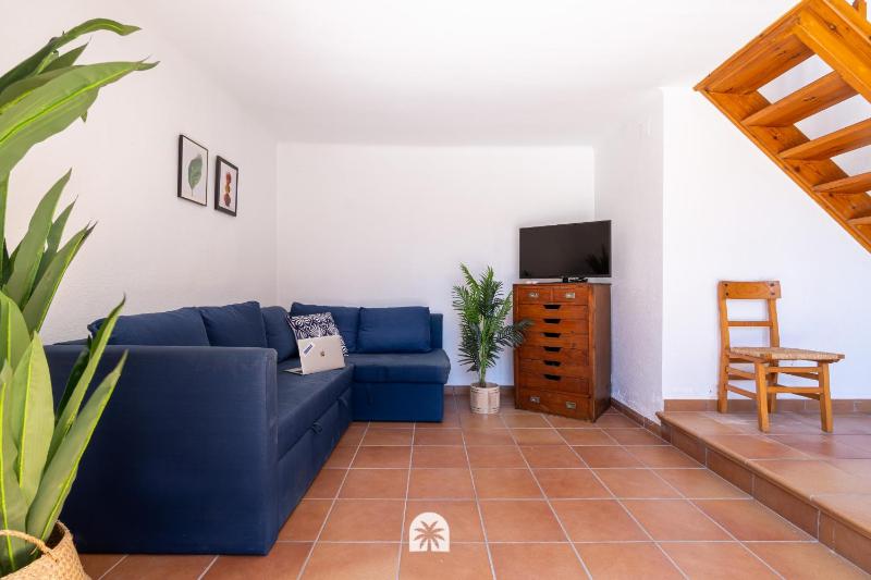 Mediterranean Way - Apartamento privado en villa compartida con piscina - image 26