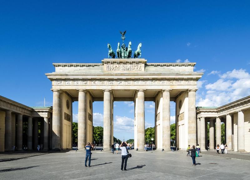 Homely Berlin - City Center Modern Historical Near Park - image 15