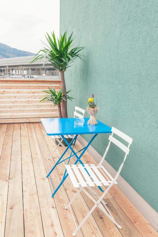 Double Room with Balcony image 2