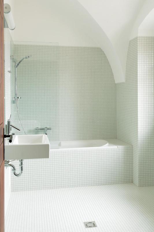 Single Room image 3