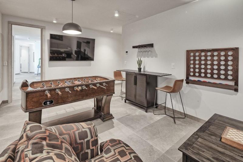 LUXURY NEW OCEANFRONT CONDO 5BR Sleeps 12 - image 18