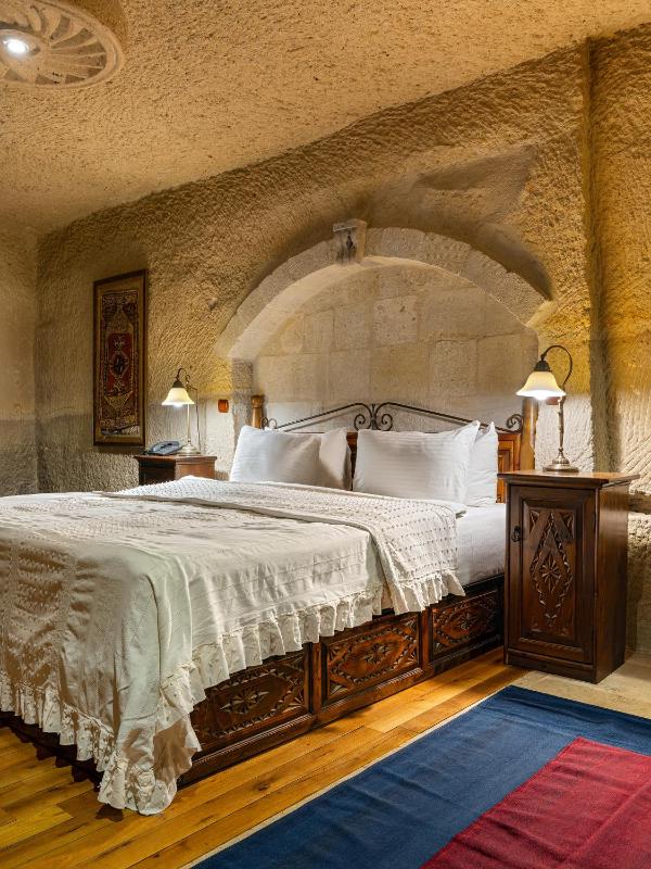 Standard Double Room image 4