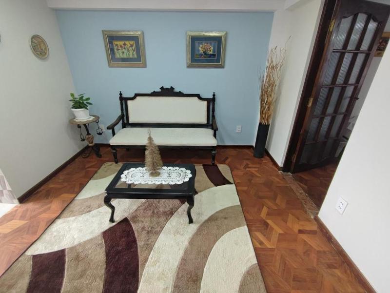 La culta elegante - image 2