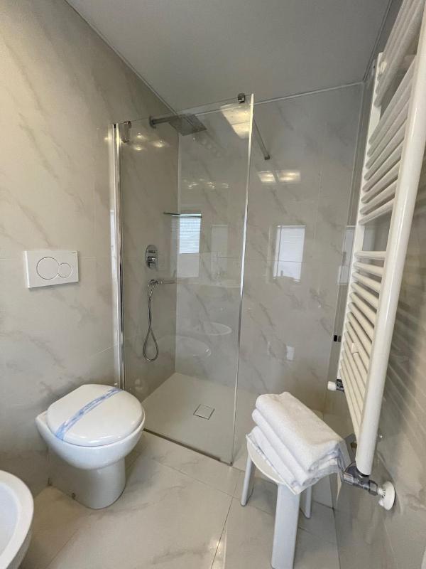 Standard Double or Twin Room image 3