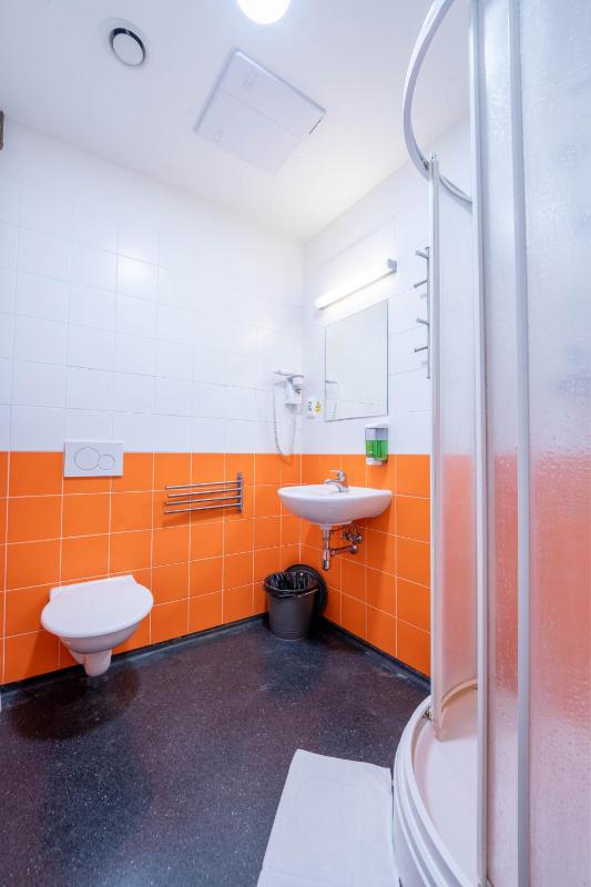 Single Room with Private Bathroom image 3