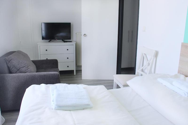 Double Room image 2