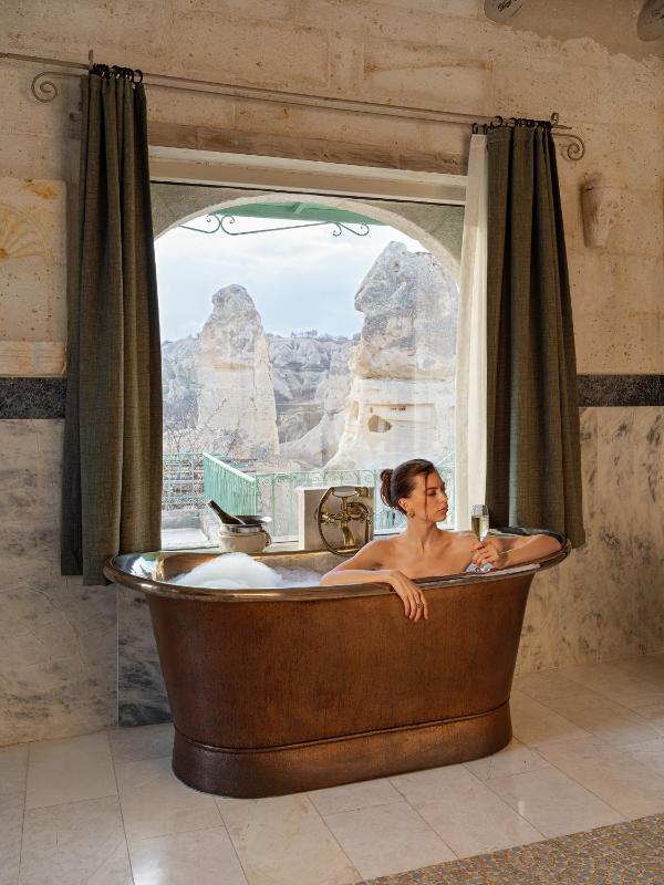 Presidential Suite image 3