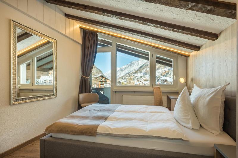 Single Room image 3