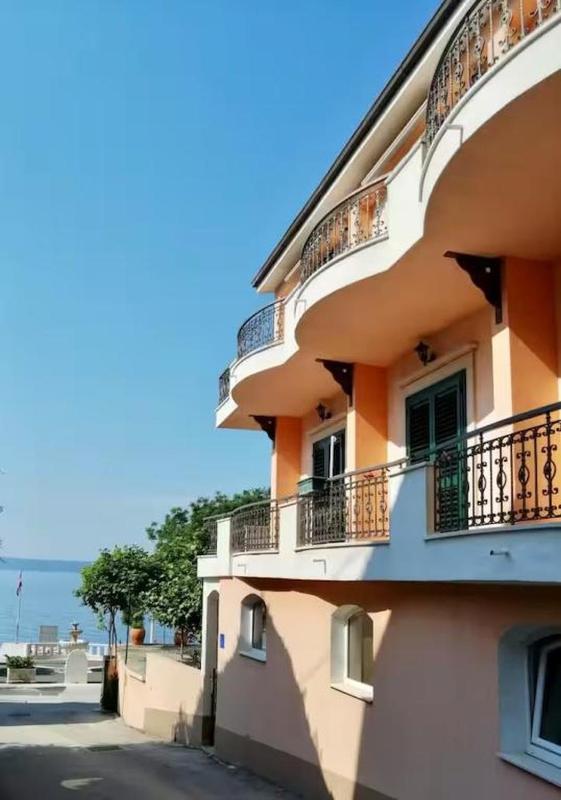 Apartment in Podgora with sea view terrace air conditioning WiFi 3812-1 - image 1