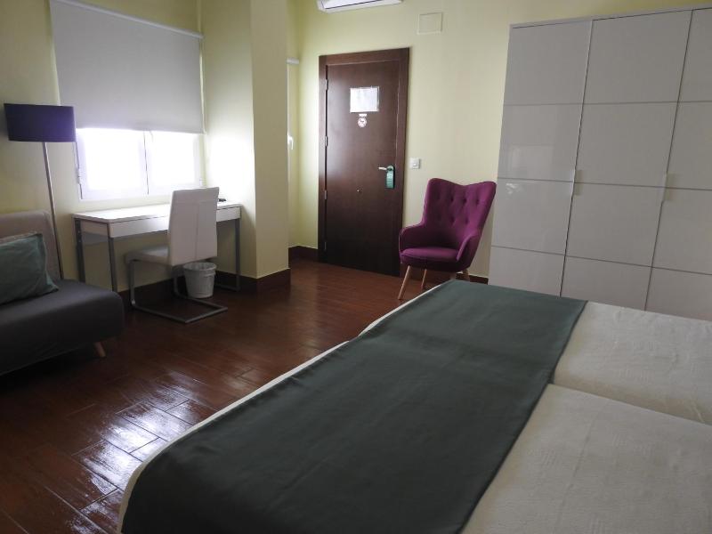 Amelia Habitaciones - image 43
