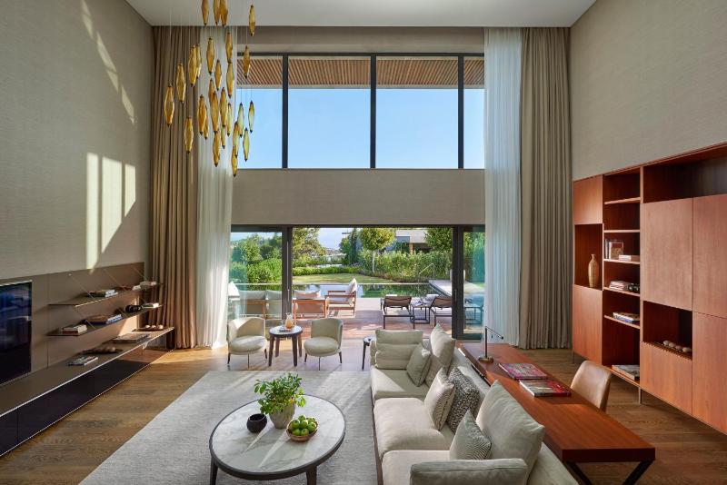 Duplex with Private Pool, Four Bedroom image 3