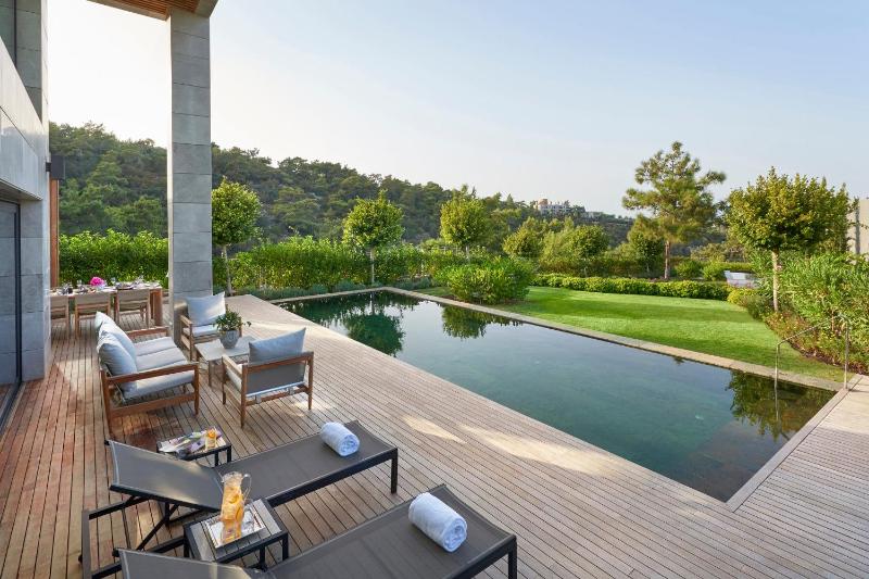 Duplex with Private Pool, Four Bedroom image 4