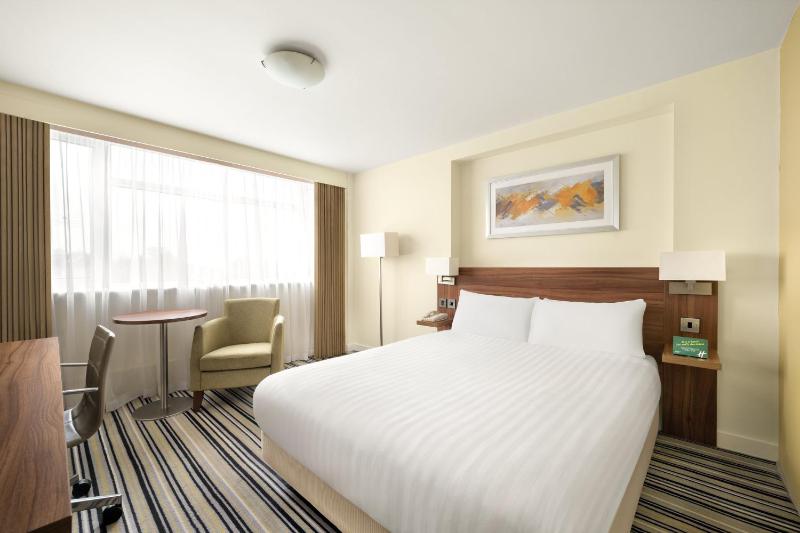 Standard King Room with Walk-In Shower image 1