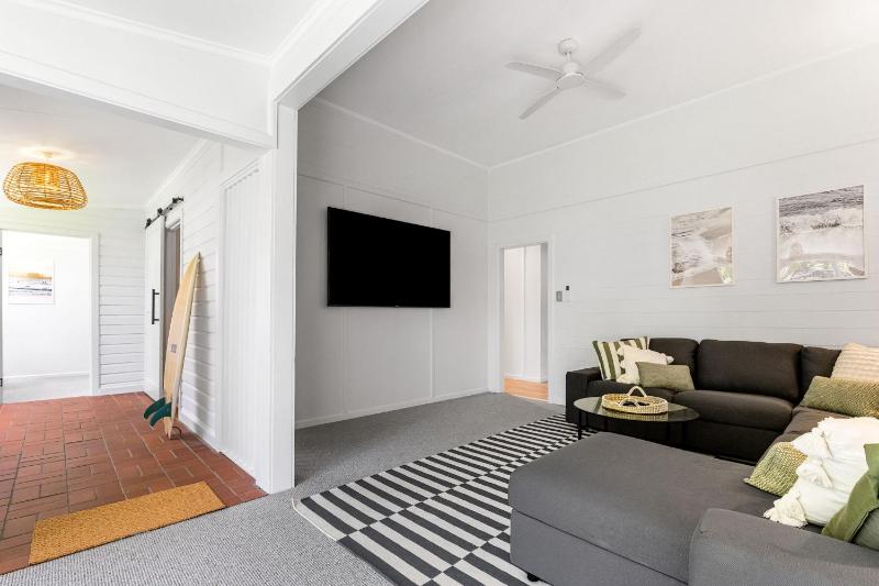Lachie's House- Central Byron - image 7