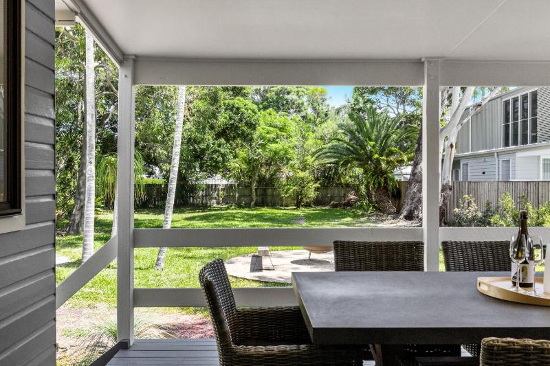 Lachie's House- Central Byron - image 10