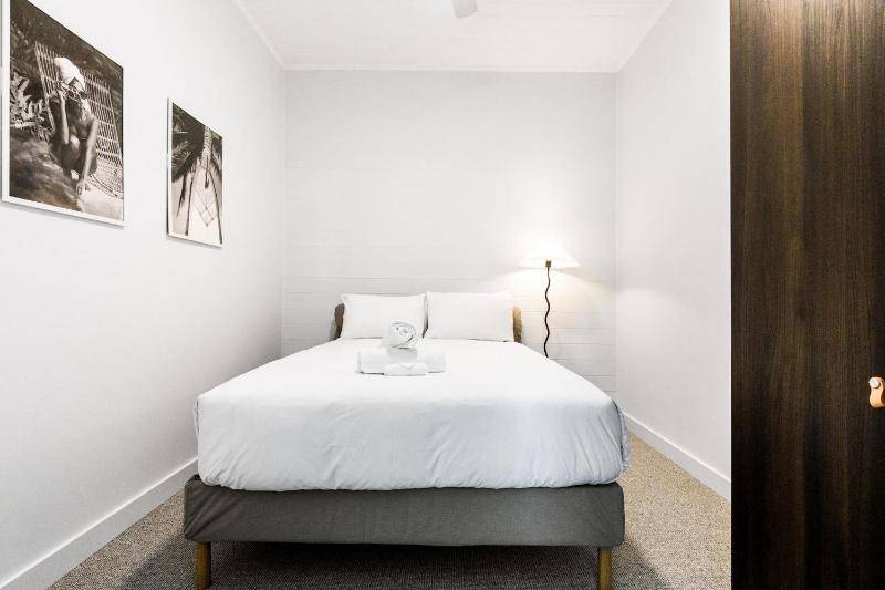 Lachie's House- Central Byron - image 6