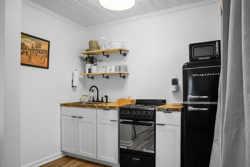 The Boardwalk Inn - image 23