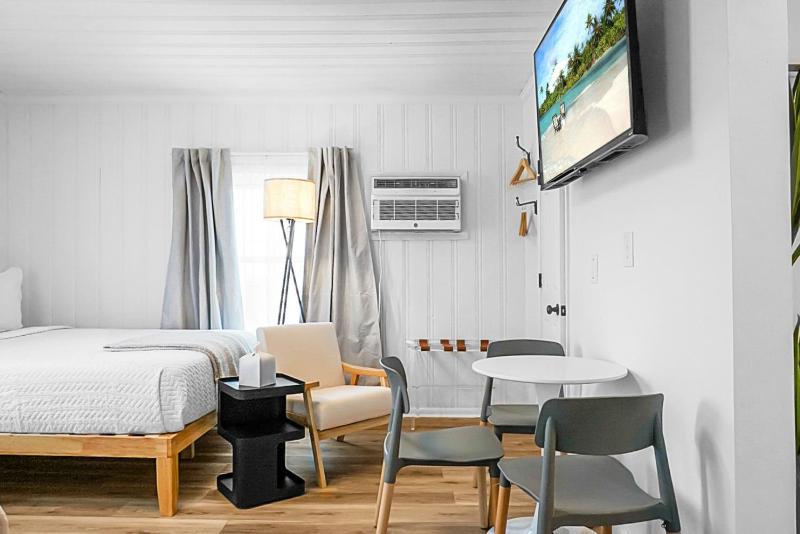 The Boardwalk Inn - image 22