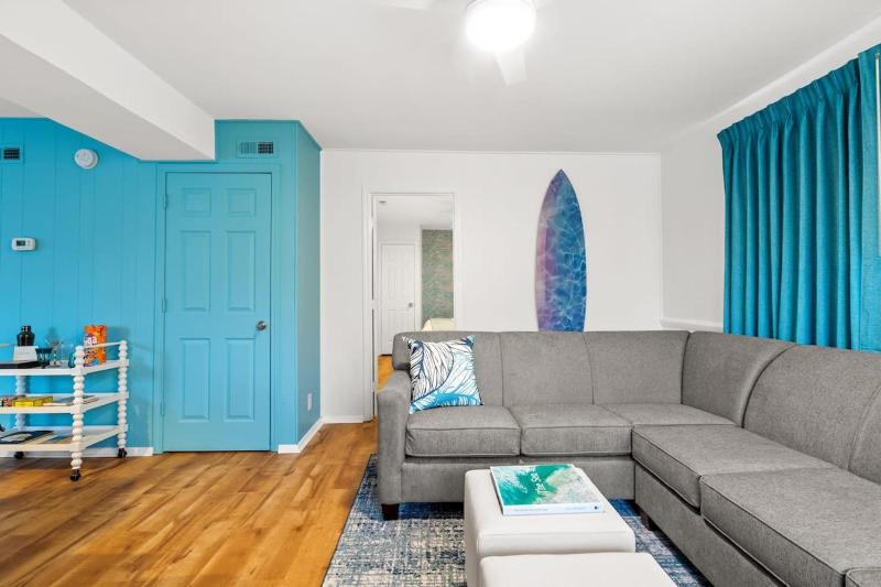 Beach Nest 3 Stylish Condo 2Min Walk to Beach - image 49