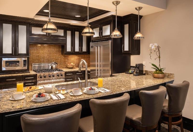 One-Bedroom King Residence image 2