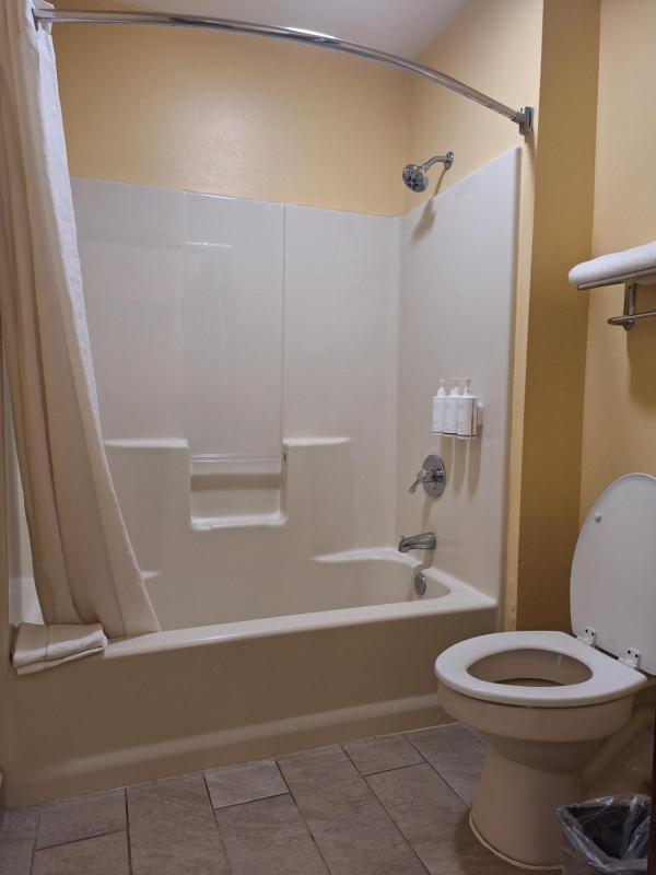 King Room - Second Floor/Non-Smoking image 2