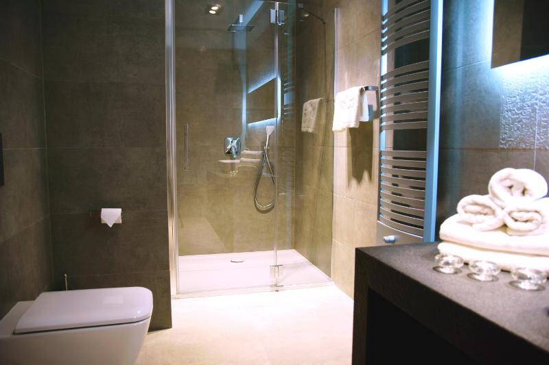 One-Bedroom Apartment (2 Adults) image 4