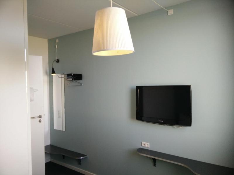 Single Room image 2