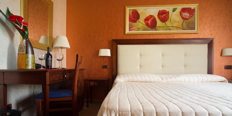 Superior Double or Twin Room image 4