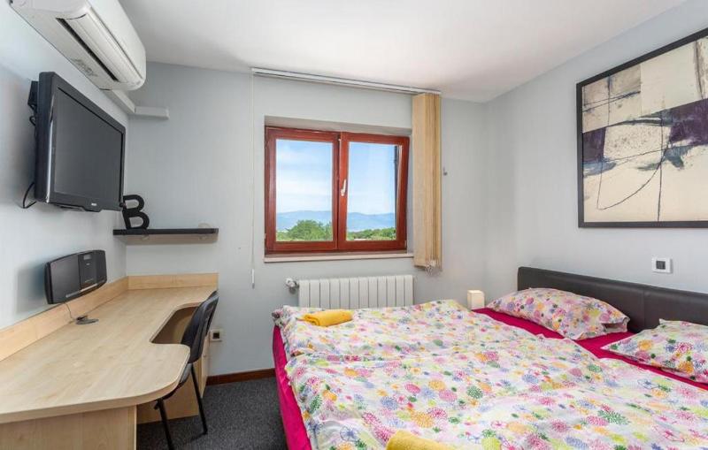 Villa Grande heated pool&whirpool&sauna&pet friendly Krk - image 18