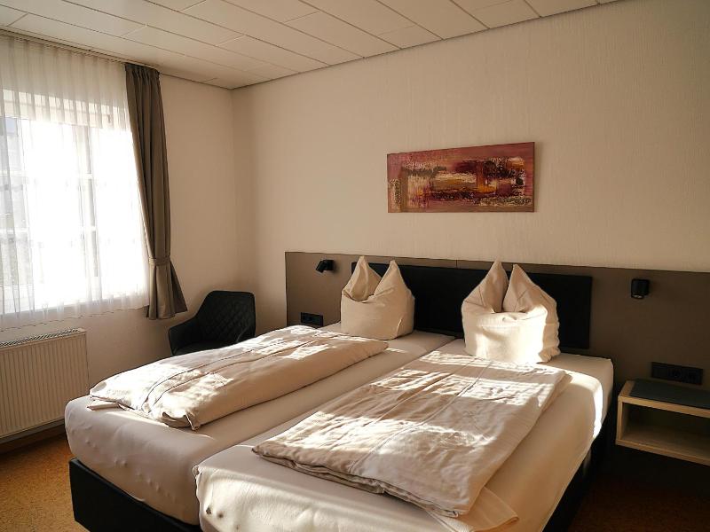 Standard Double Room image 1