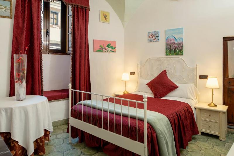 Double or Twin Room image 2
