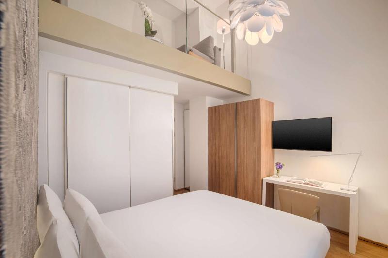 Avani Superior Room image 3